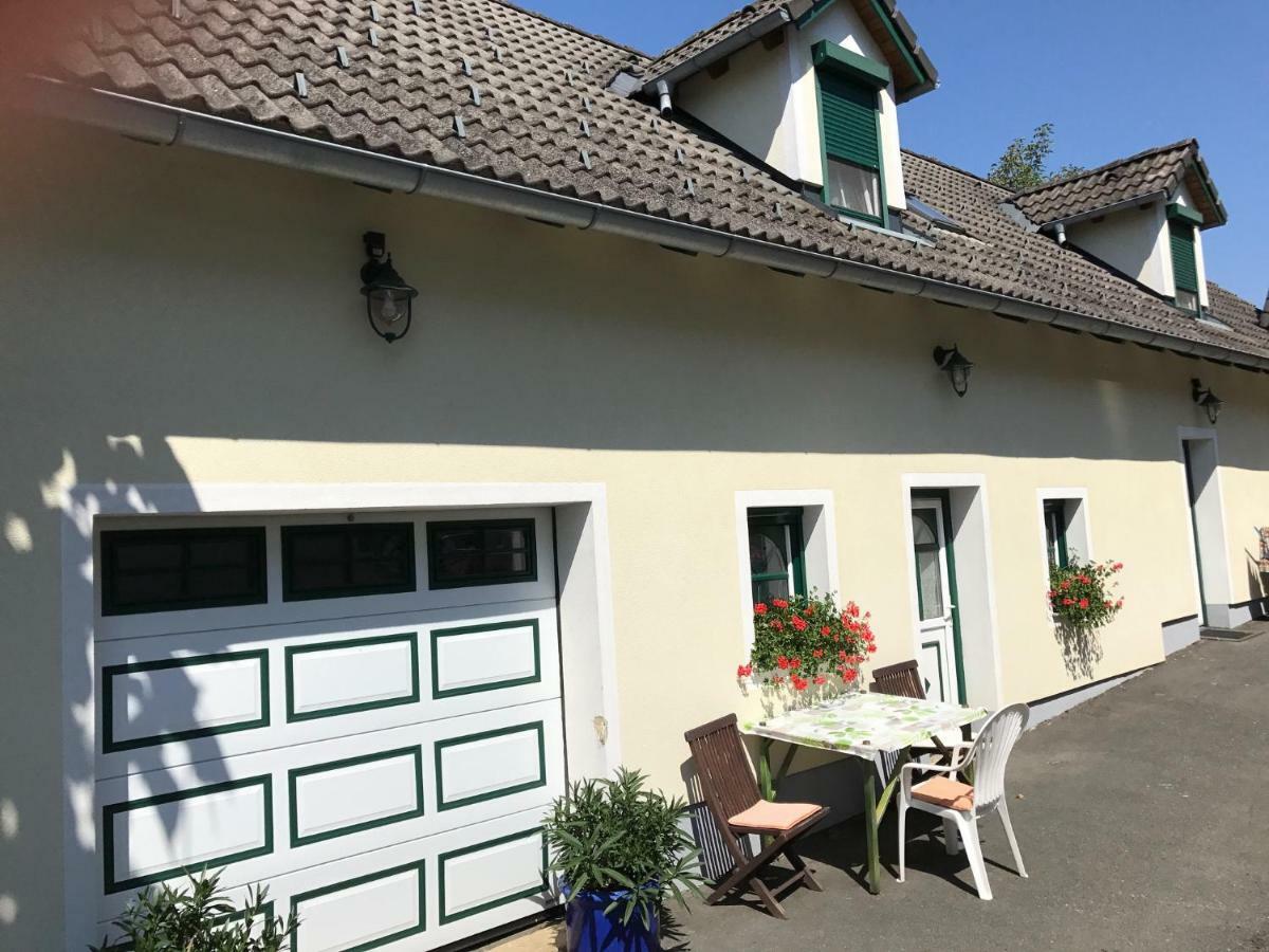 Gaestehaus Lindenhof Jennersdorf Buitenkant foto
